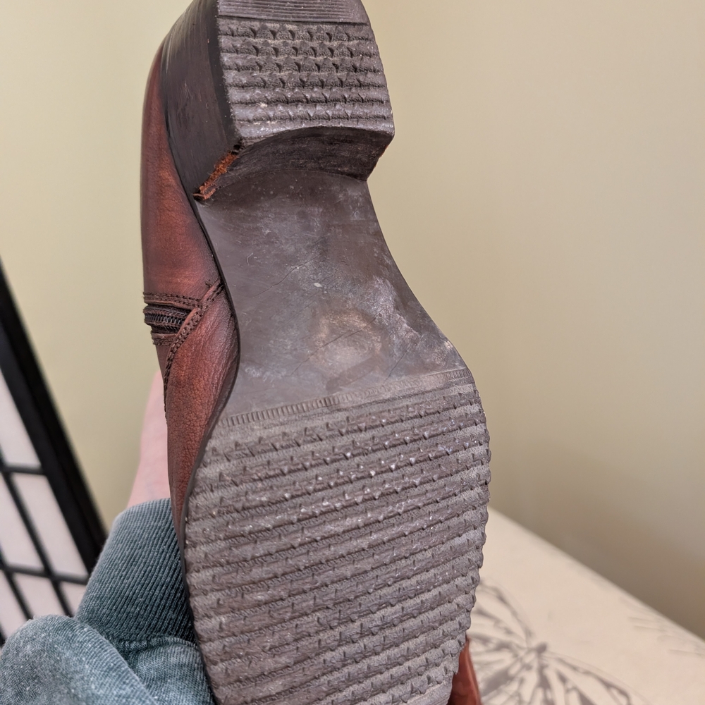 Not Available - Picture 3 of 10